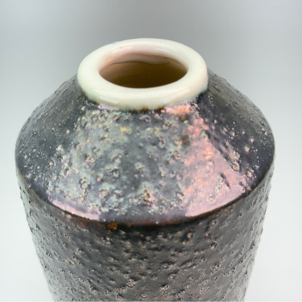 Pair of MCM Style CB2 Lava Vases - Picture 8 of 10